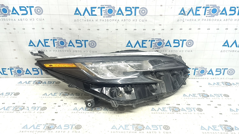 Фара передняя правая Toyota Sienna 21-26 LED, LE, XLE, Led, под полировку