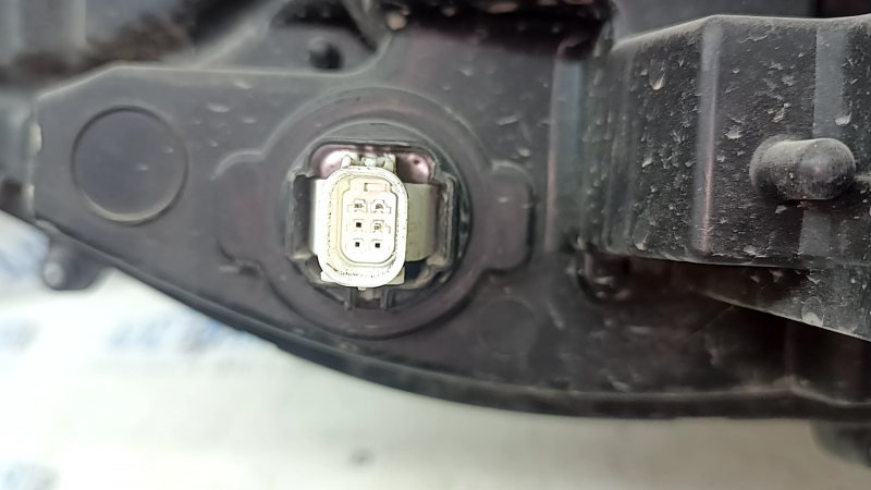 Фара передняя правая Toyota Sienna 21-26 LED, LE, XLE, Led, под полировку