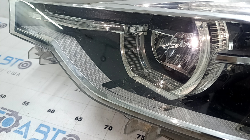 Фара передняя левая в сборе BMW 3 F30 16-18 LED, песок