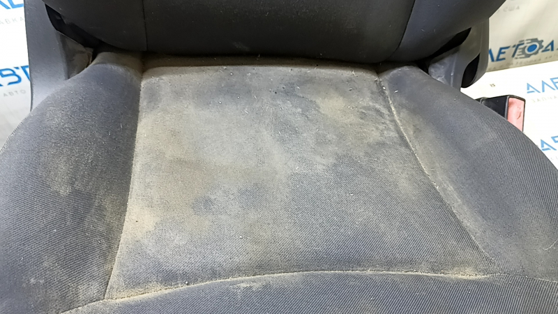 Пассажирское сиденье Fiat 500 12-13 без airbag, механическое, кожа черная+ткань серая, под химчистку