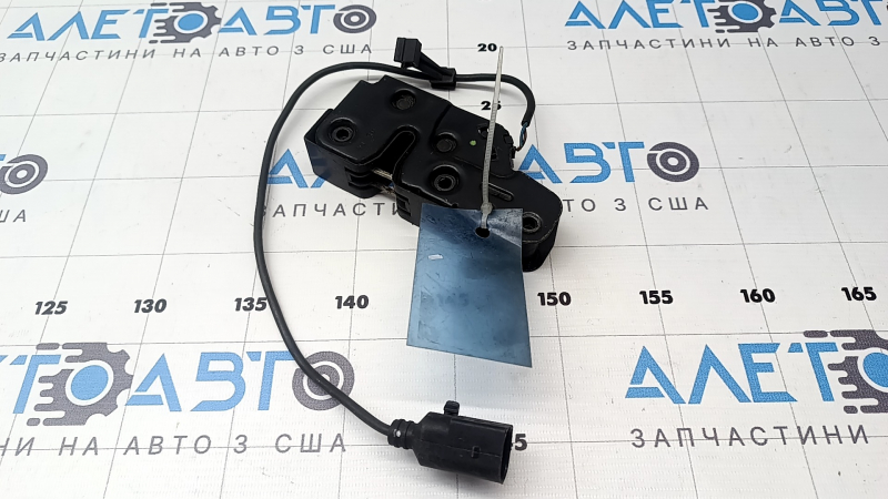 Замок капота Audi Q5 8R 09-17 оторван провод