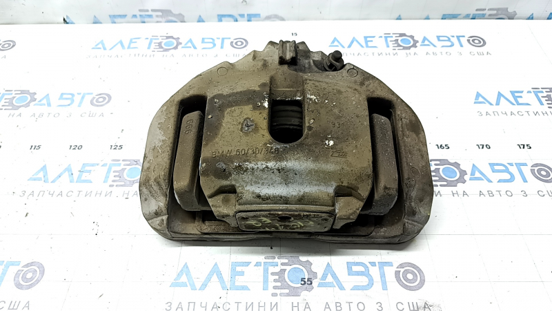 Суппорт в сборе передний правый BMW 5 F10 11-16 3.0T