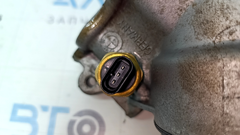Корпус масляного фильтра BMW 5 F10 11-16 2.0T, 3.0T