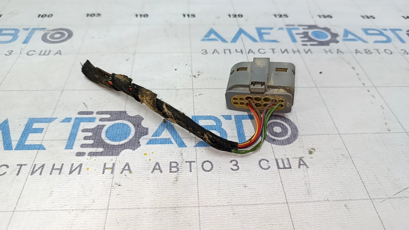 Фишка передней фары правая Mercedes C-class W205 19-21 LED