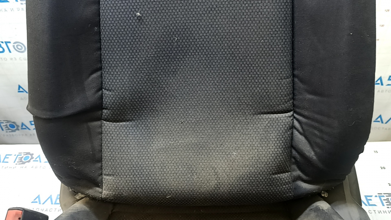 Водительское сиденье VW Jetta 19-21 без airbag, механическое, ткань черная, под чистку, замято