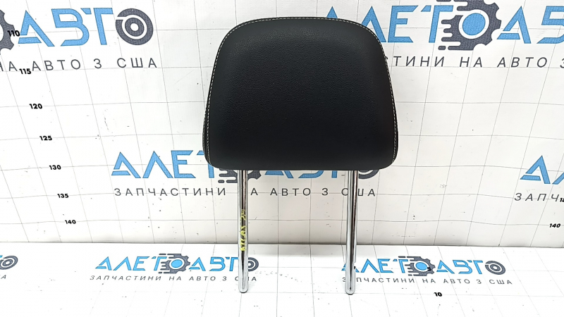 Подголовник 2 ряда правый VW Atlas 24-26 кожа черная белая строчка