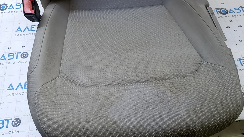 Водительское сиденье VW Passat b8 16-19 USA без airbag, механическое, ткань серая, под химчистку