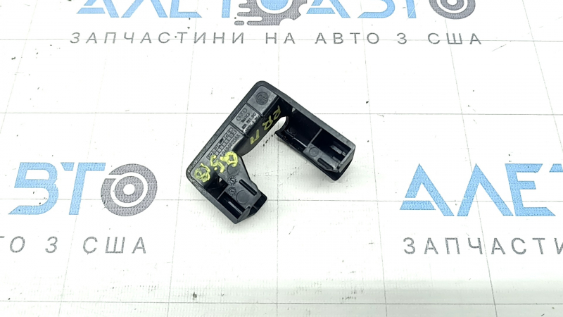 Накладка салазки пассажирского сиденья задняя правая Audi Q5 80A 18-24 черная