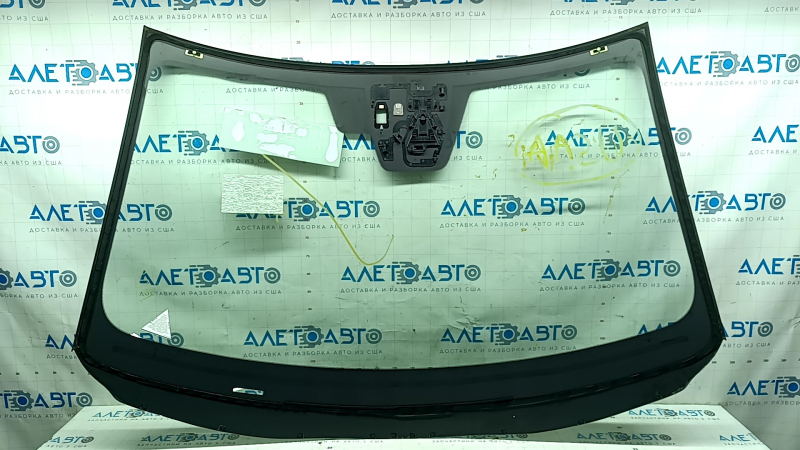 Лобовое стекло Mazda CX-5 19-25 под датчик дождя и камеру, песок, царапины, воздух под кромкой