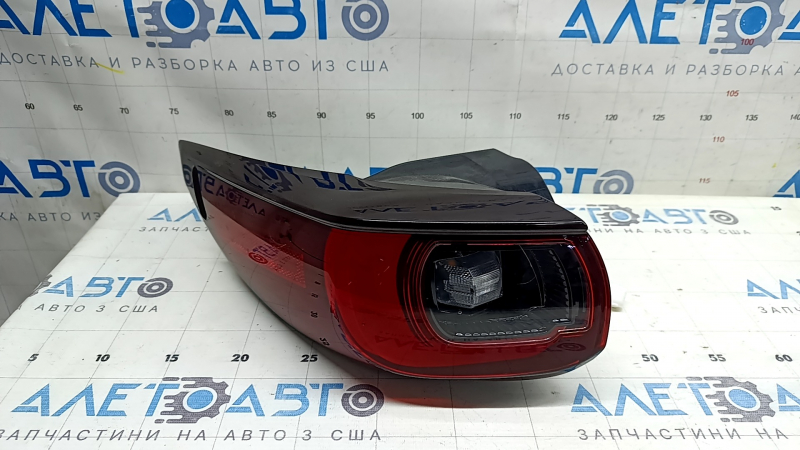 Фонарь внешний крыло левый Mazda CX-5 22-25 царапины