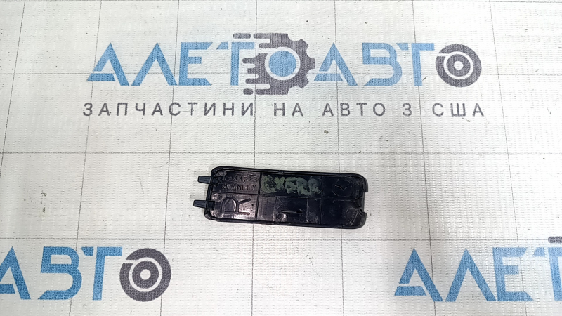 Заглушка фонаря внешнего правого Mazda CX-5 22-25