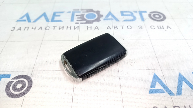 Ключ Mazda CX-5 20-24 keyless, 4 кнопки, тип 2, царапины, потерт, полез хром, без жала