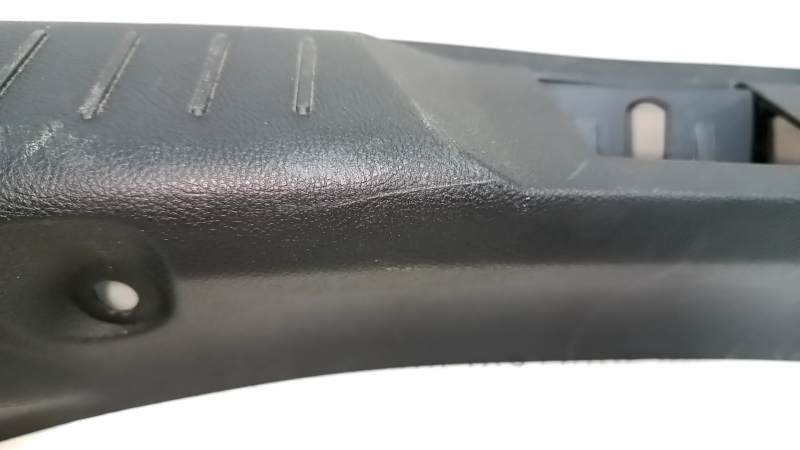 Накладка проема багажника Lincoln MKC 15-19 черная, царапины