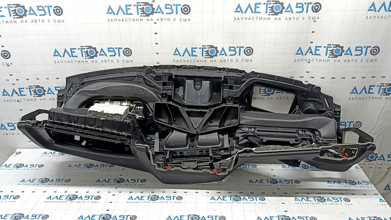 Торпедо передняя панель с AIRBAG BMW 5 G30 17-23 черная под проекцию
