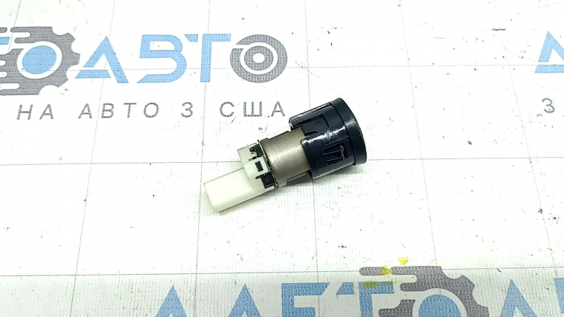Прикуриватель передней панели Toyota Camry v70 18-20
