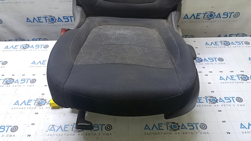 Водительское сиденье Chevrolet Volt 16- без airbag, механическое, ткань черная, под чистку