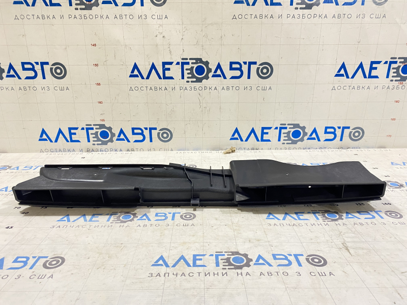 Воздухоприемник Audi A3 8V 15-20 4d 1.8T, 2.0T, передняя часть