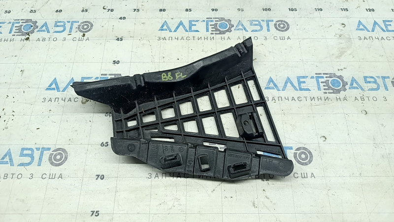 Крепление переднего бампера левое VW Passat b8 16-19 USA R-line