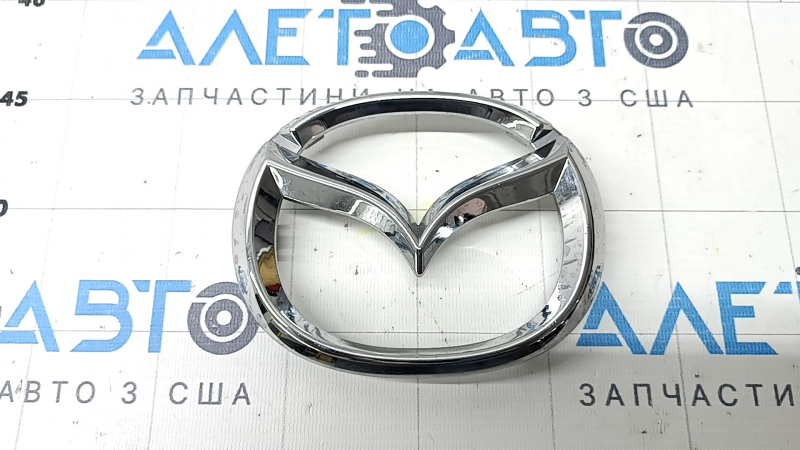 Emblema grilei Mazda CX-50 23-25