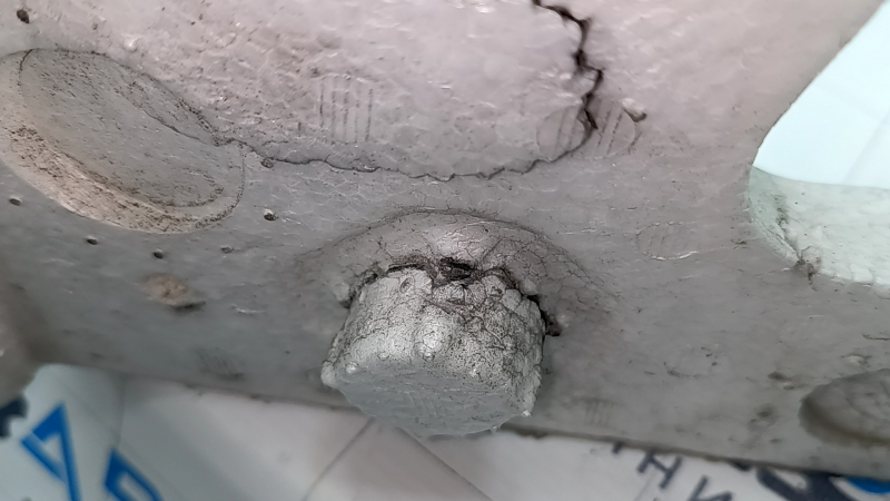 Абсорбер переднего бампера Toyota Prius 30 13-15 рест, после ремонта