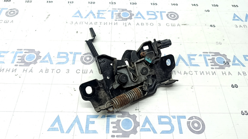 Замок капота Mazda CX-50 23-26 с датчиком