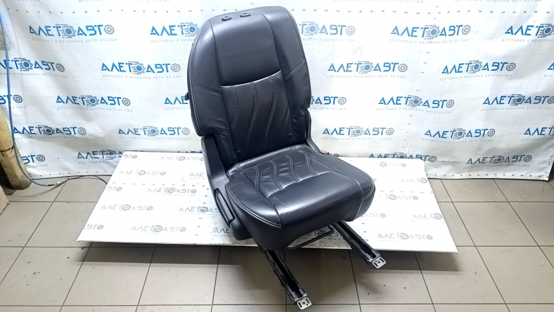 Заднее сидение правое Infiniti JX35 QX60 13-13 кожа черн, царапины