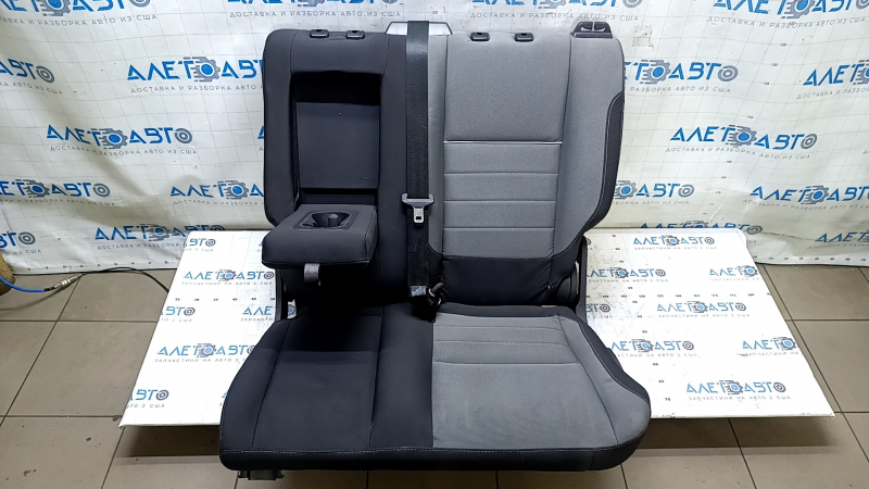 Задний ряд сидений 2 ряд левое Ford C-max MK2 13-18 ткань черно-серое, под чистку