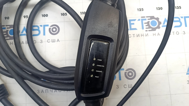 Зарядка от сети Tesla Model 3 18- 110V потерта