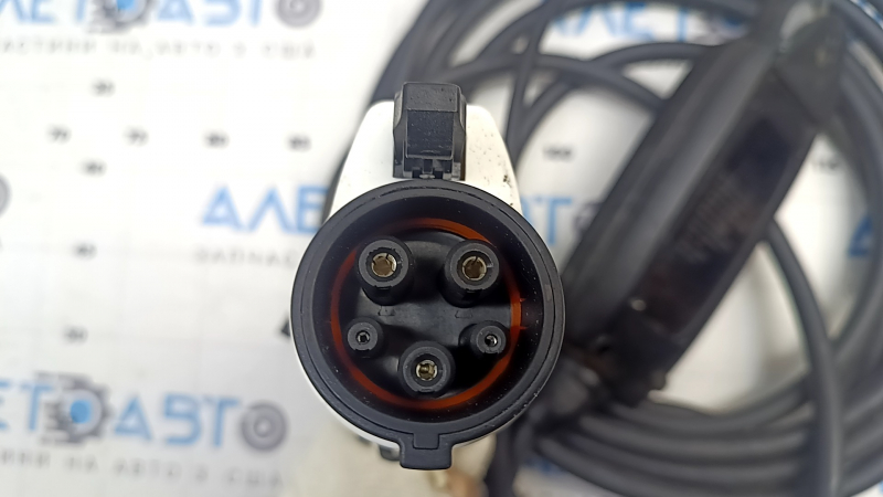 Зарядка от сети Tesla Model 3 18- 110V потерта