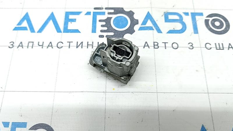 Личинка замка двери передней левой Buick Encore 13-22