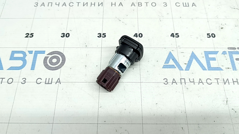 Прикуриватель центральной консоли Buick Encore 13-22 с черной крышкой