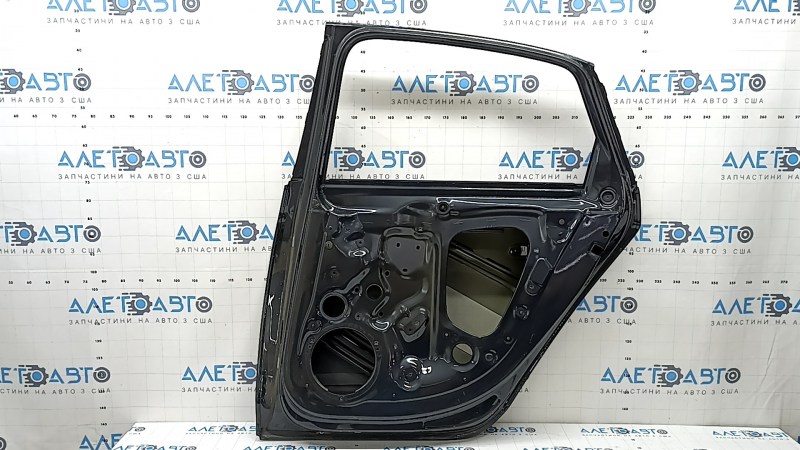 Дверь голая задняя правая Audi A4 B9 17-19 графит LX7L, тычки, вмятины