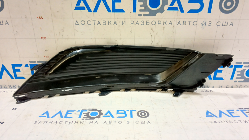 Решетка переднего бампера левая Ford Fusion mk5 17-18 без птф мат, с мат молдингом