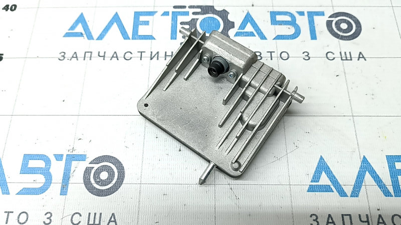 Камера слежения за полосой Mercedes W213 E 17-23 на лобовом