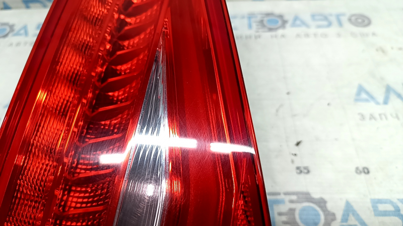 Фонарь внутренний крышка багажника левый Audi A4 B8 13-16 рест седан LED, царапины