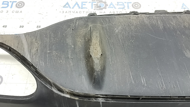 Губа заднего бампера Mercedes W213 E 17-23 структура под молдинг, AMG pkg, царапины, потерта
