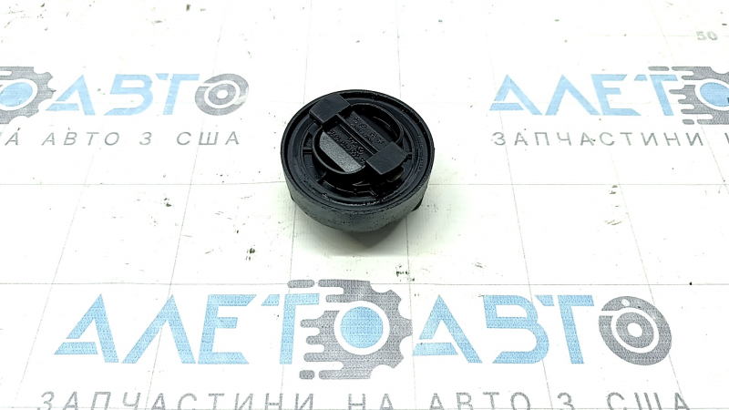 Крышка маслозаливной горловины Mercedes W213 E 300 17-23 2.0T