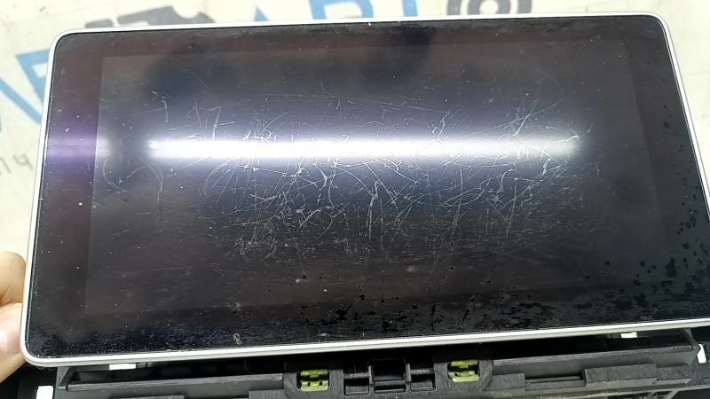 Монитор, дисплей, навигация Audi Q5 80A 18-20 8,25" с кронштейном, царапины