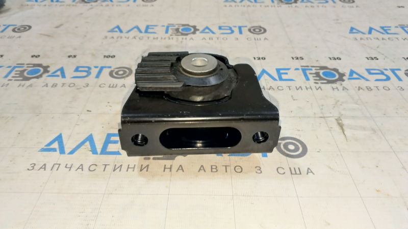 Подушка двигателя передняя Toyota Rav4 13-18