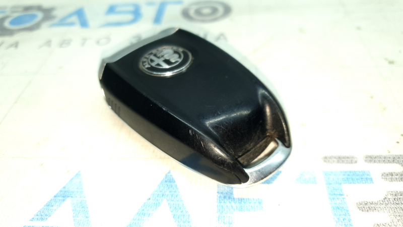 Ключ smart Alfa Romeo Giulia 17-24 5 кнопок, царапины, полез хром