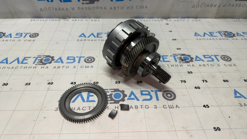 Первичный вал АКПП Ford Escape MK4 20-23 hybrid FWD сломаны усики