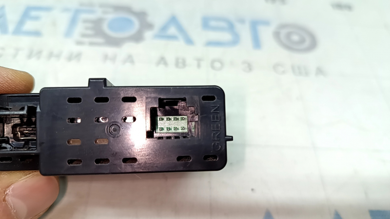 USB Hub, Type-C Nissan Rogue 21-23