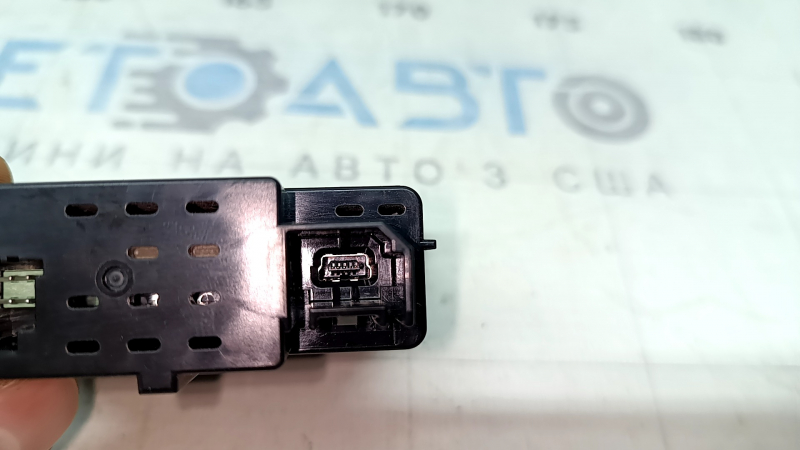 USB Hub, Type-C Nissan Rogue 21-23