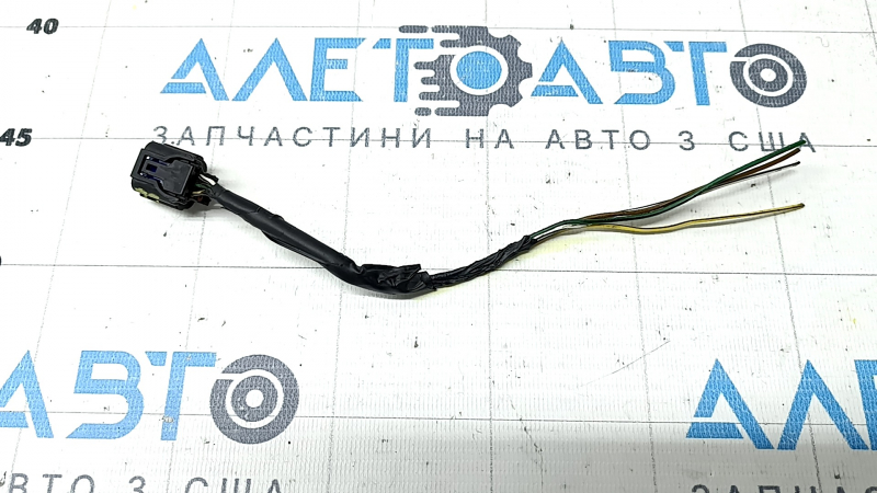 Фишка правого фонаря Kia Sorento 21-26 HEV галоген