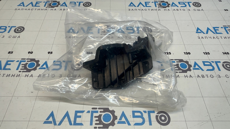 Кронштейн крепления фары нижний правый Hyundai Tucson 22-26 EUR