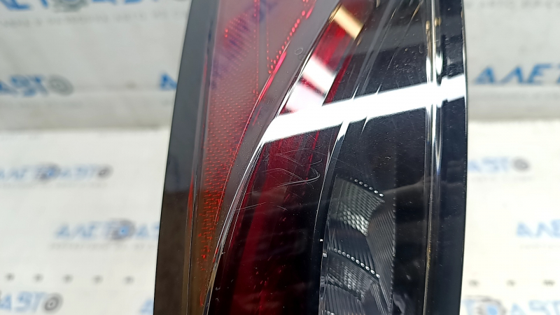 Фонарь внешний крыло правый Nissan Ariya 23-26 без проводки, царапина