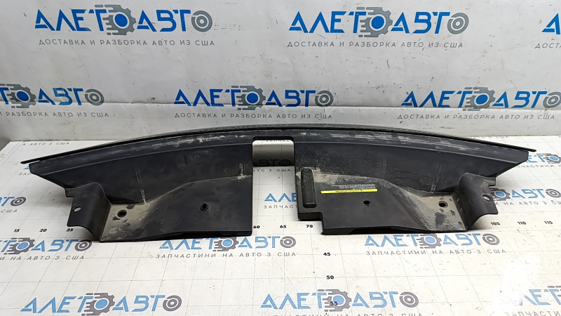 Накладка телевизора Nissan Ariya 23-26 царапины