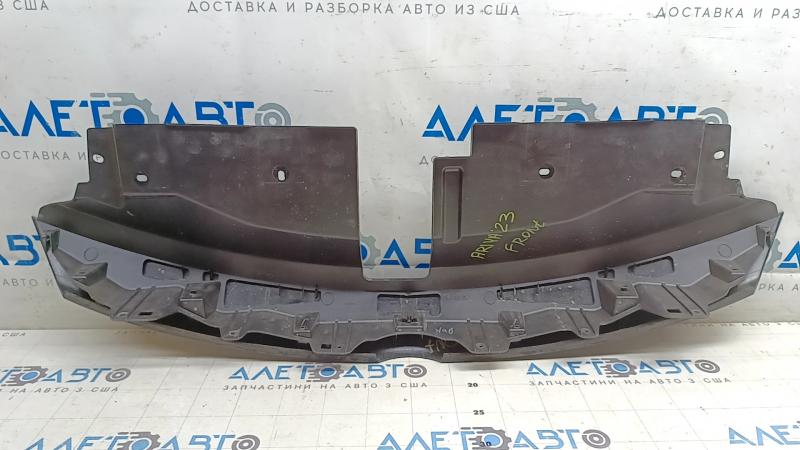 Накладка телевизора Nissan Ariya 23-26 царапины