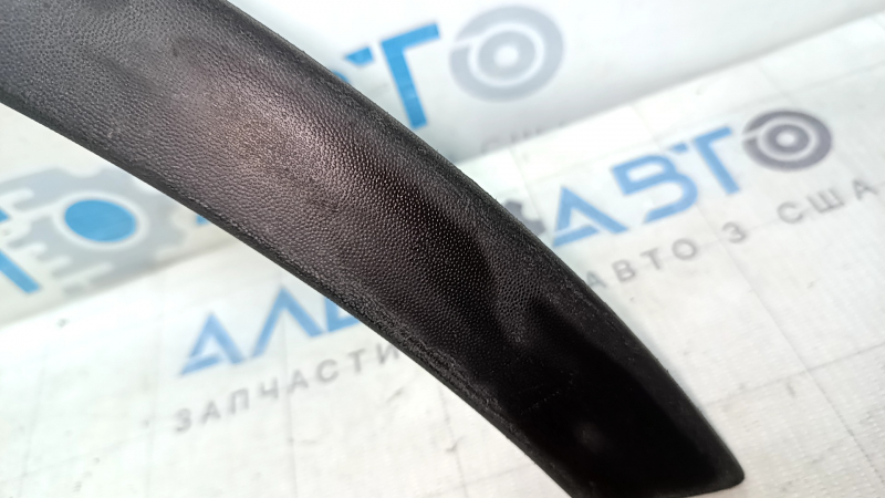 Накладка крыла передняя правая Subaru b10 Tribeca царапины