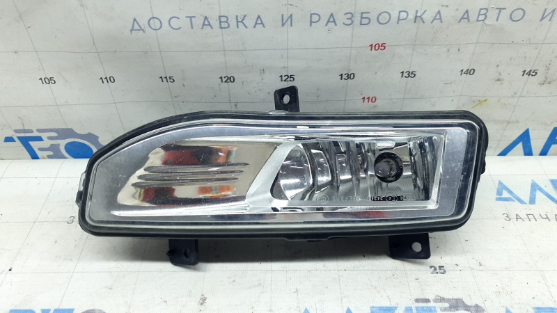 Противотуманная фара птф правая Nissan Rogue 17-20 песок, царапины